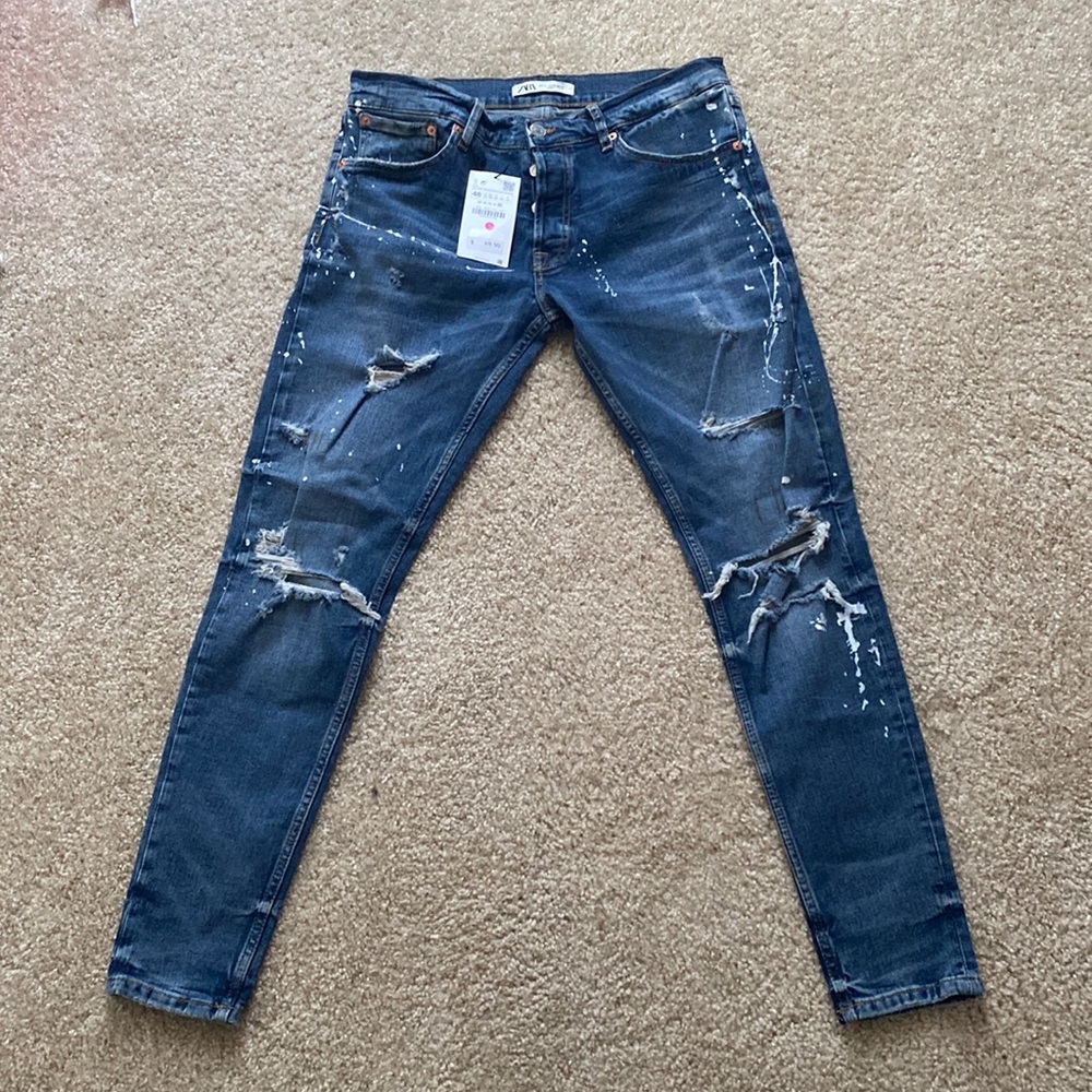 Brand new never worn Zara jeans with tag